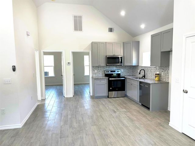 16602 E Forrestal, Montgomery, TX 77316
