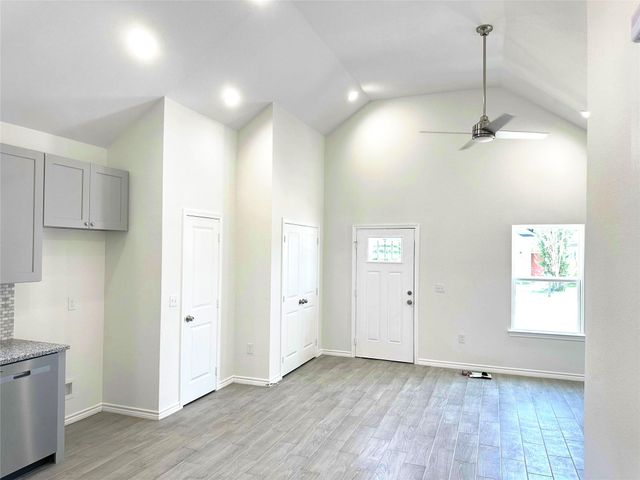 16602 E Forrestal, Montgomery, TX 77316