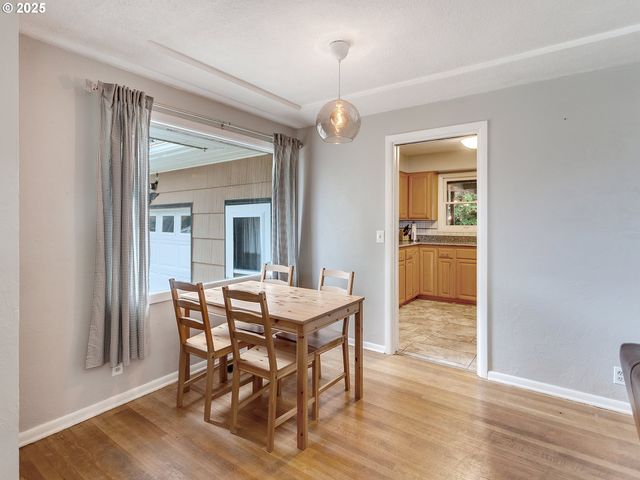 1915 Ne 148TH Ave, Portland, OR 97230