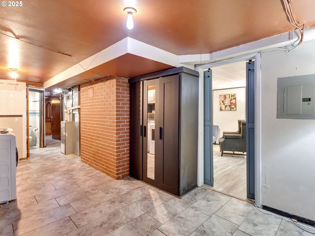 1915 Ne 148TH Ave, Portland, OR 97230