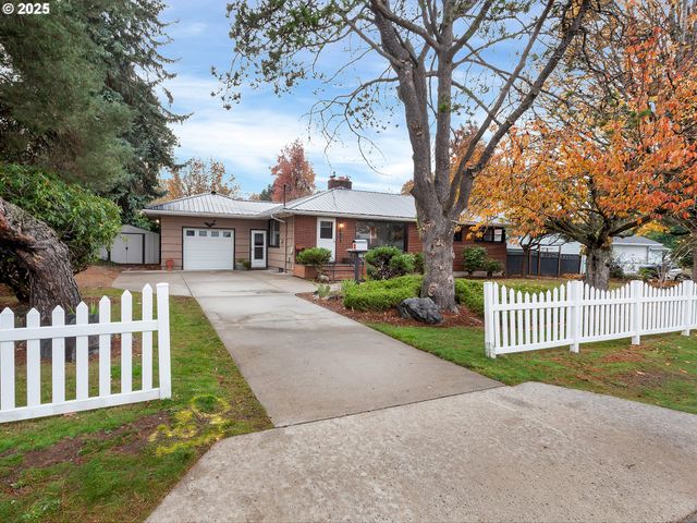 1915 Ne 148TH Ave, Portland, OR 97230