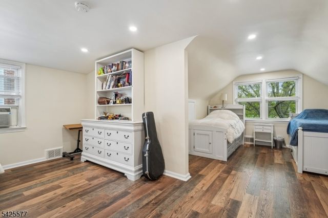 5 Swayze St, West Orange Twp., NJ 07052