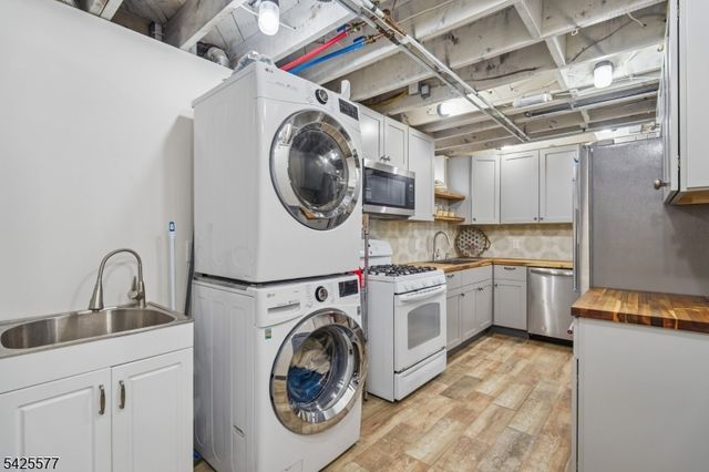 5 Swayze St, West Orange Twp., NJ 07052