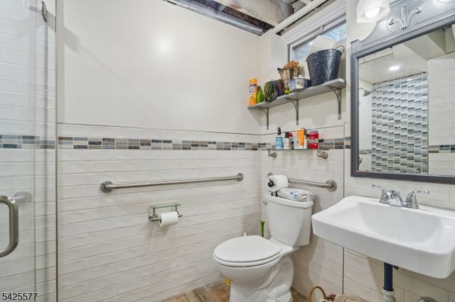 5 Swayze St, West Orange Twp., NJ 07052