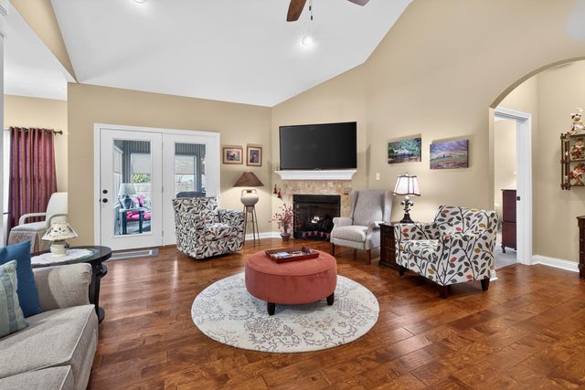 129 Patmore Lane, Nicholasville, KY 40356