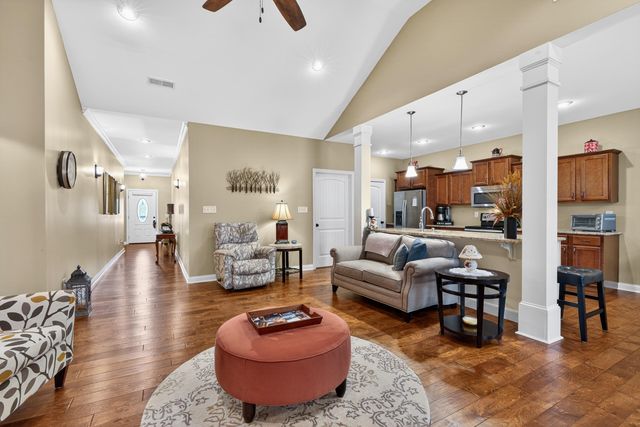 129 Patmore Lane, Nicholasville, KY 40356