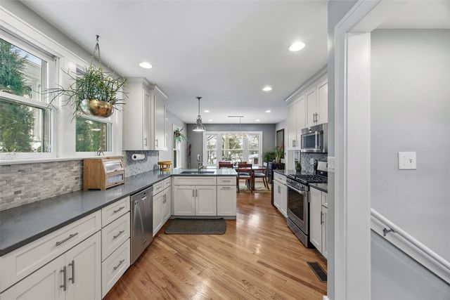 8 Bella Vista, Iowa City, IA 52245