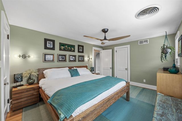 8 Bella Vista, Iowa City, IA 52245