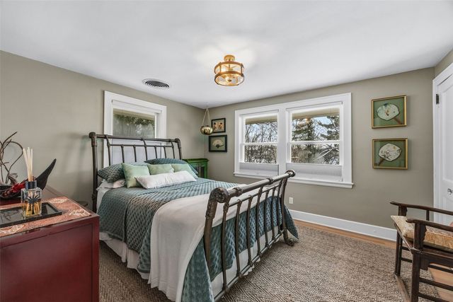 8 Bella Vista, Iowa City, IA 52245