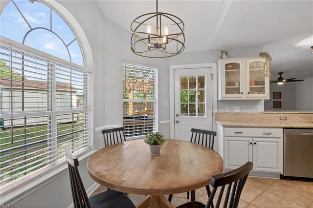 100 Hatcher CT, Yorktown, VA 23693