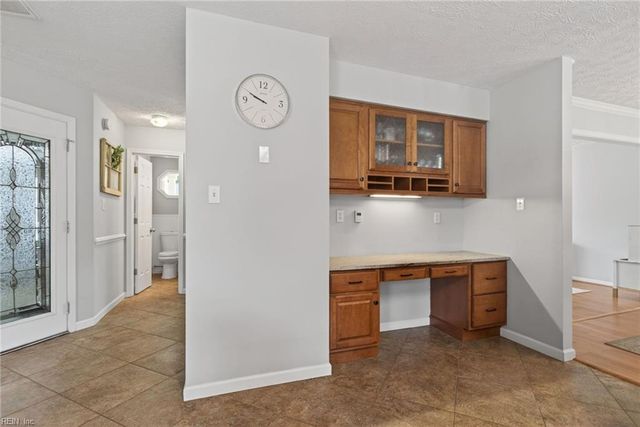 100 Hatcher CT, Yorktown, VA 23693