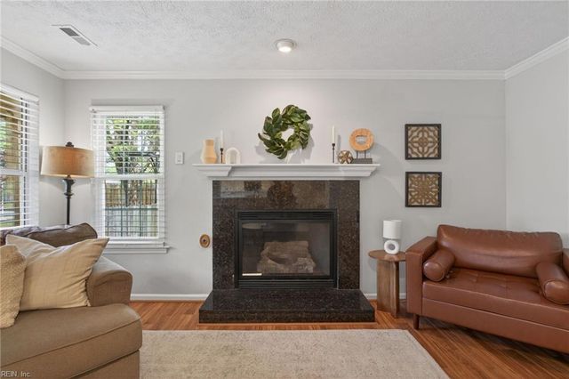 100 Hatcher CT, Yorktown, VA 23693