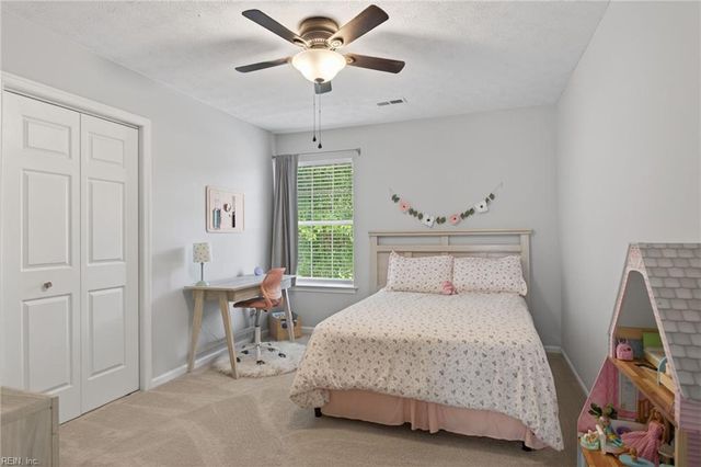100 Hatcher CT, Yorktown, VA 23693