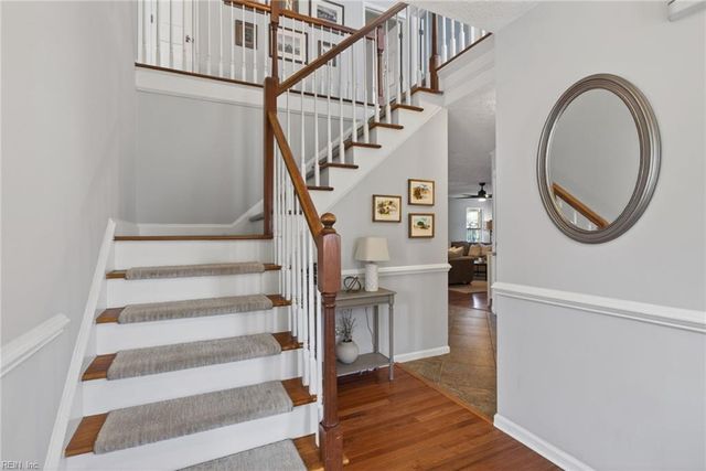 100 Hatcher CT, Yorktown, VA 23693