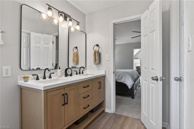 100 Hatcher CT, Yorktown, VA 23693