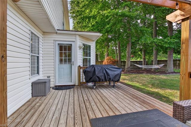 100 Hatcher CT, Yorktown, VA 23693