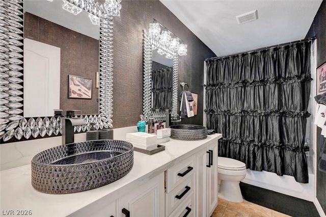 1033 Ocean Shell Street, Henderson, NV 89052