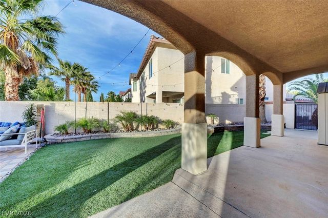 1033 Ocean Shell Street, Henderson, NV 89052