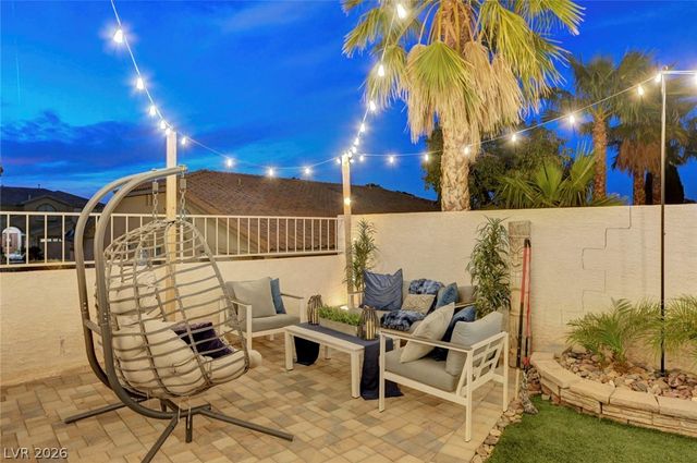 1033 Ocean Shell Street, Henderson, NV 89052