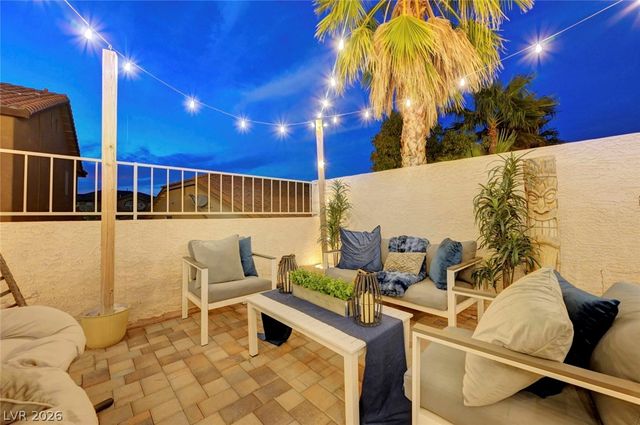 1033 Ocean Shell Street, Henderson, NV 89052