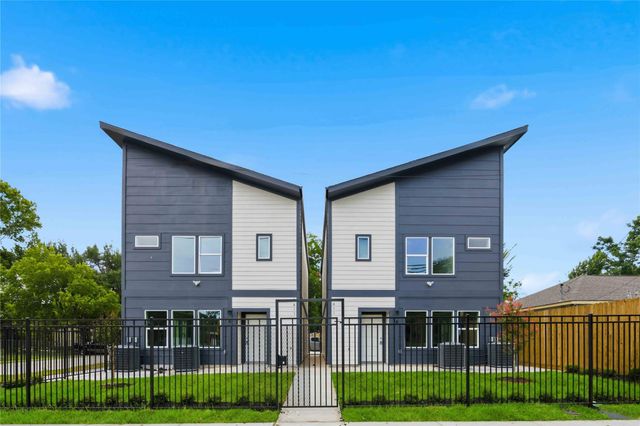 7611 Lawn Street D, Houston, TX 77088