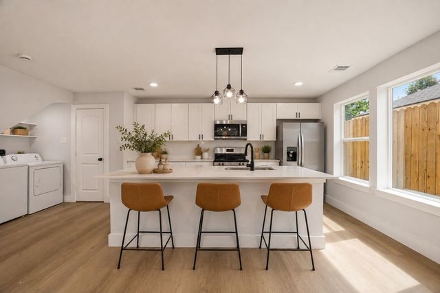 7611 Lawn Street D, Houston, TX 77088