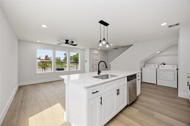 7611 Lawn Street D, Houston, TX 77088