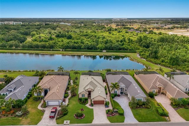 5011 TOBERMORY WAY, Bradenton, FL 34211