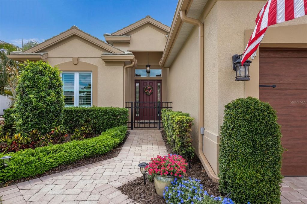 5011 TOBERMORY WAY, Bradenton, FL 34211