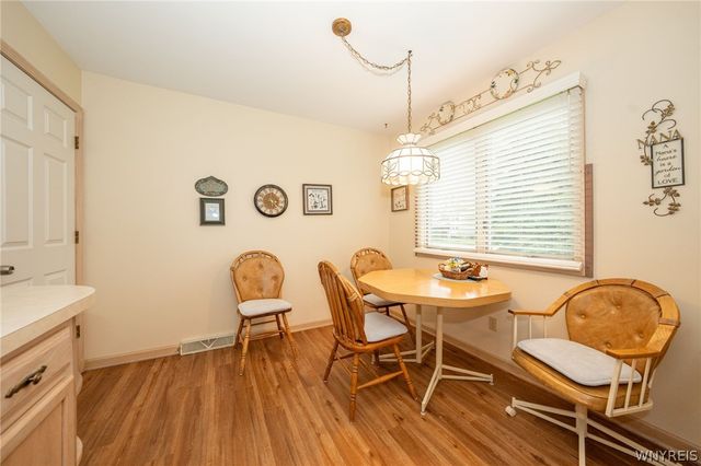 17 Niagara Shore Drive 17, Tonawanda, NY 14150
