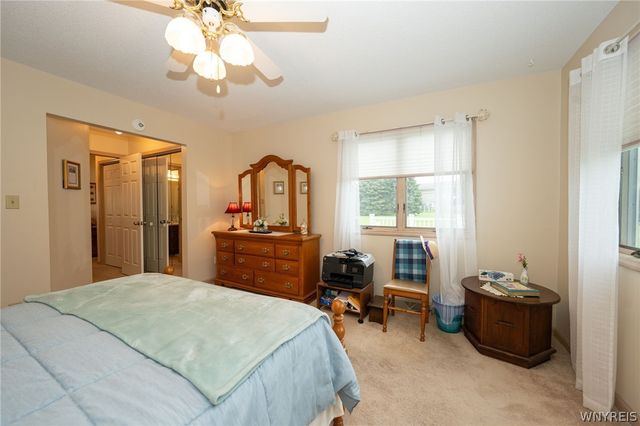 17 Niagara Shore Drive 17, Tonawanda, NY 14150