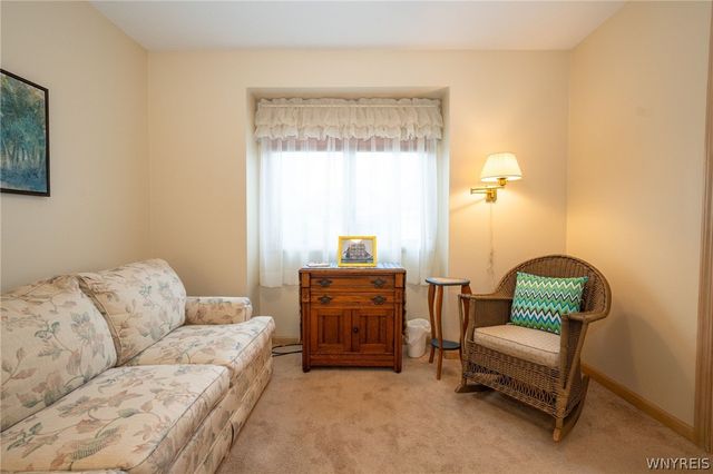 17 Niagara Shore Drive 17, Tonawanda, NY 14150
