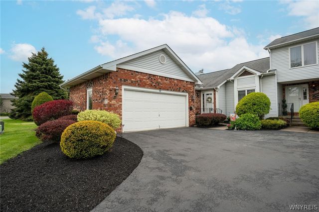 17 Niagara Shore Drive 17, Tonawanda, NY 14150
