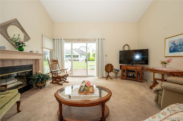 17 Niagara Shore Drive 17, Tonawanda, NY 14150