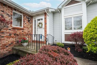 17 Niagara Shore Drive 17, Tonawanda, NY 14150