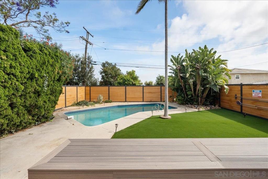 Image 17 of property listing at 1409 Wilbur Ave., San Diego, CA 92109