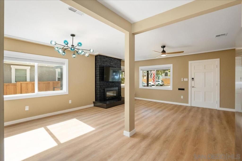 Image 32 of property listing at 1409 Wilbur Ave., San Diego, CA 92109