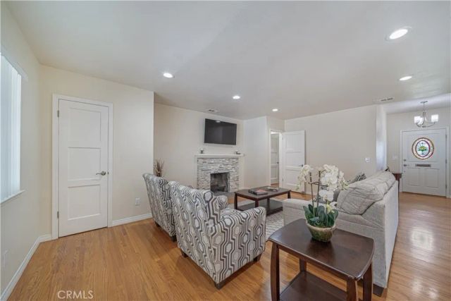 549 N La Sena, West Covina, CA 91790