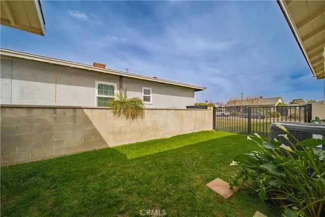 549 N La Sena, West Covina, CA 91790