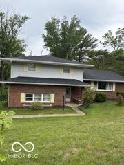 4520 E Heritage Woods Road, Bloomington, IN 47401