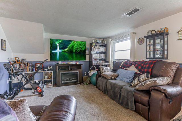 718 Bradwell Drive, Columbus, OH 43207
