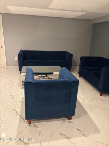 295 Roosevelt Avenue, Oakhurst, NJ 07755