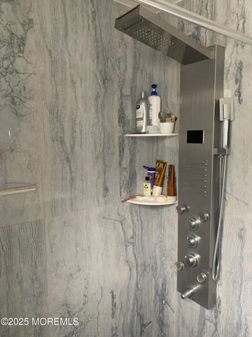 295 Roosevelt Avenue, Oakhurst, NJ 07755