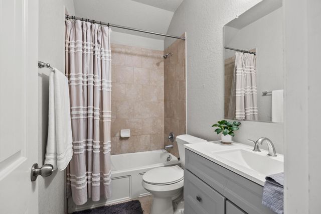 1821 Logan Trail, New Braunfels, TX 78130