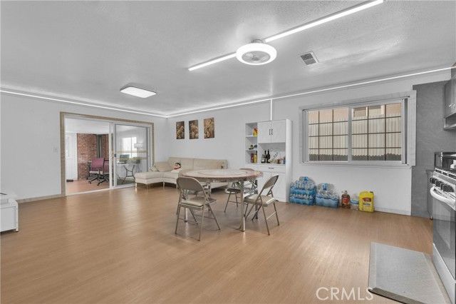 927 N Glenn, Ontario, CA 91764