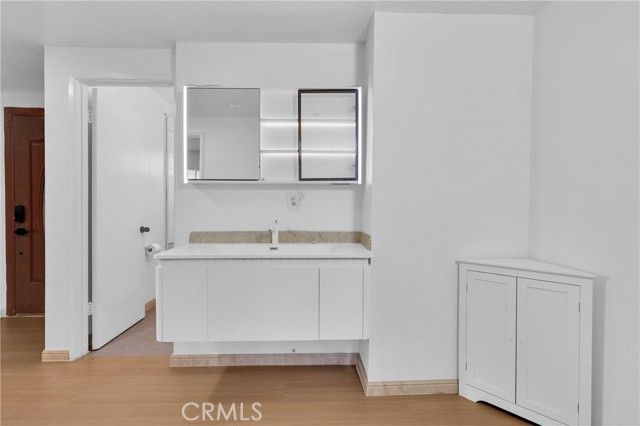 927 N Glenn, Ontario, CA 91764