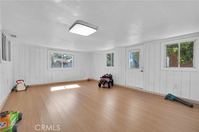 927 N Glenn, Ontario, CA 91764