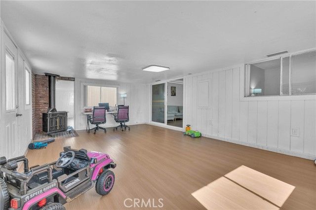 927 N Glenn, Ontario, CA 91764