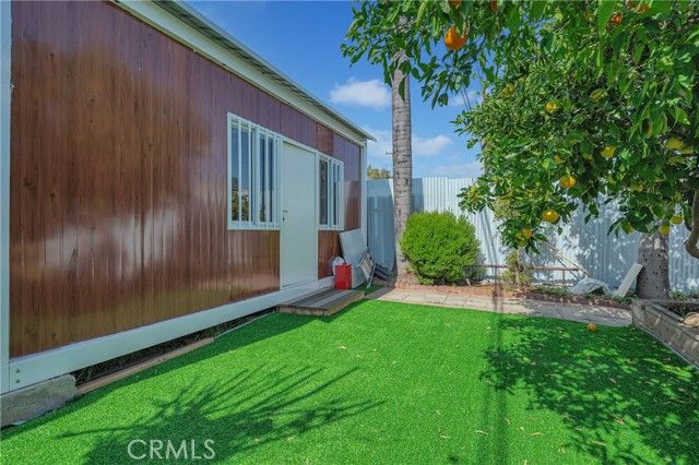 927 N Glenn, Ontario, CA 91764