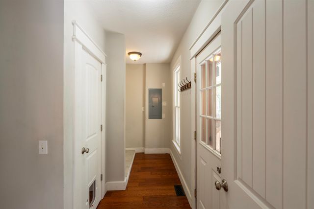 706 W Ash Street, Salina, KS 67401